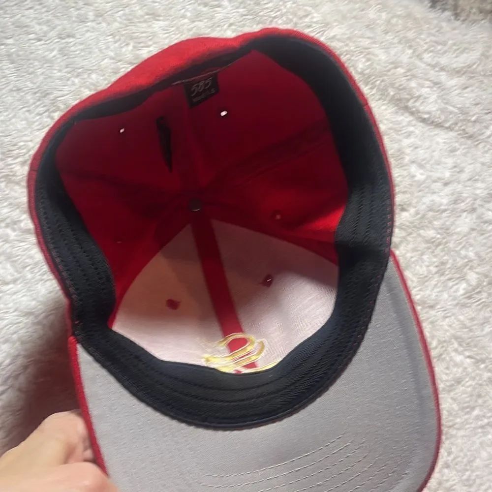 RED S Hat - Picture 6 of 6